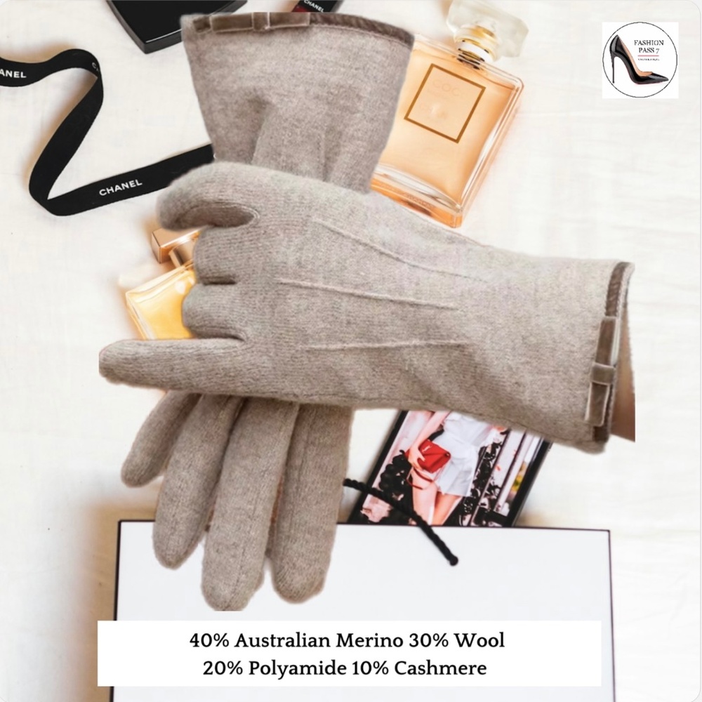 Luxury Cashmere Merino Wool Gloves Classic Beige Driving Winter mittens with bow